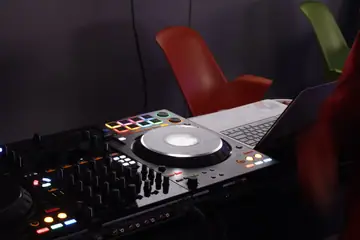 DDJ-FLX10 set up at Hack the Hill III